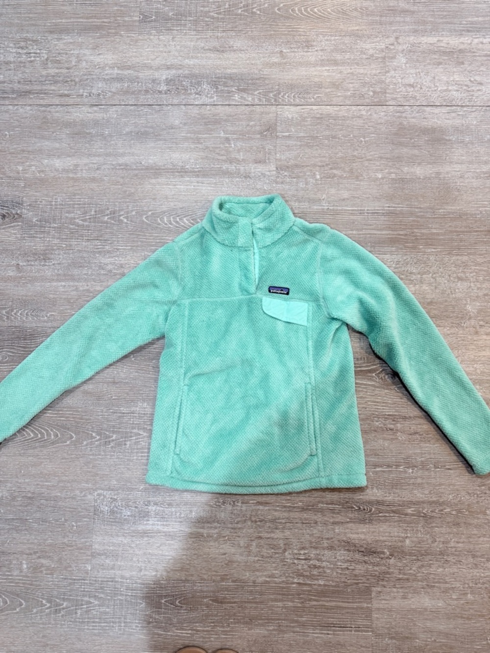 Patagonia Women’s Mint Green Synchilla Half-Zip Fleece Pullover